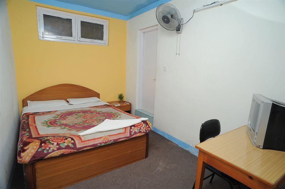 Hotel Himalaya Yoga Katmandu Dış mekan fotoğraf