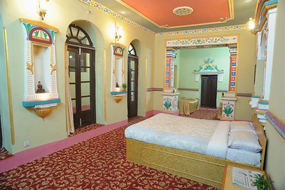 Hotel Himalaya Yoga Katmandu Dış mekan fotoğraf
