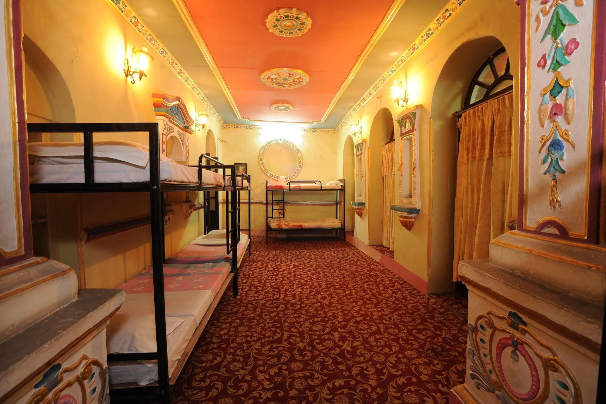 Hotel Himalaya Yoga Katmandu Dış mekan fotoğraf