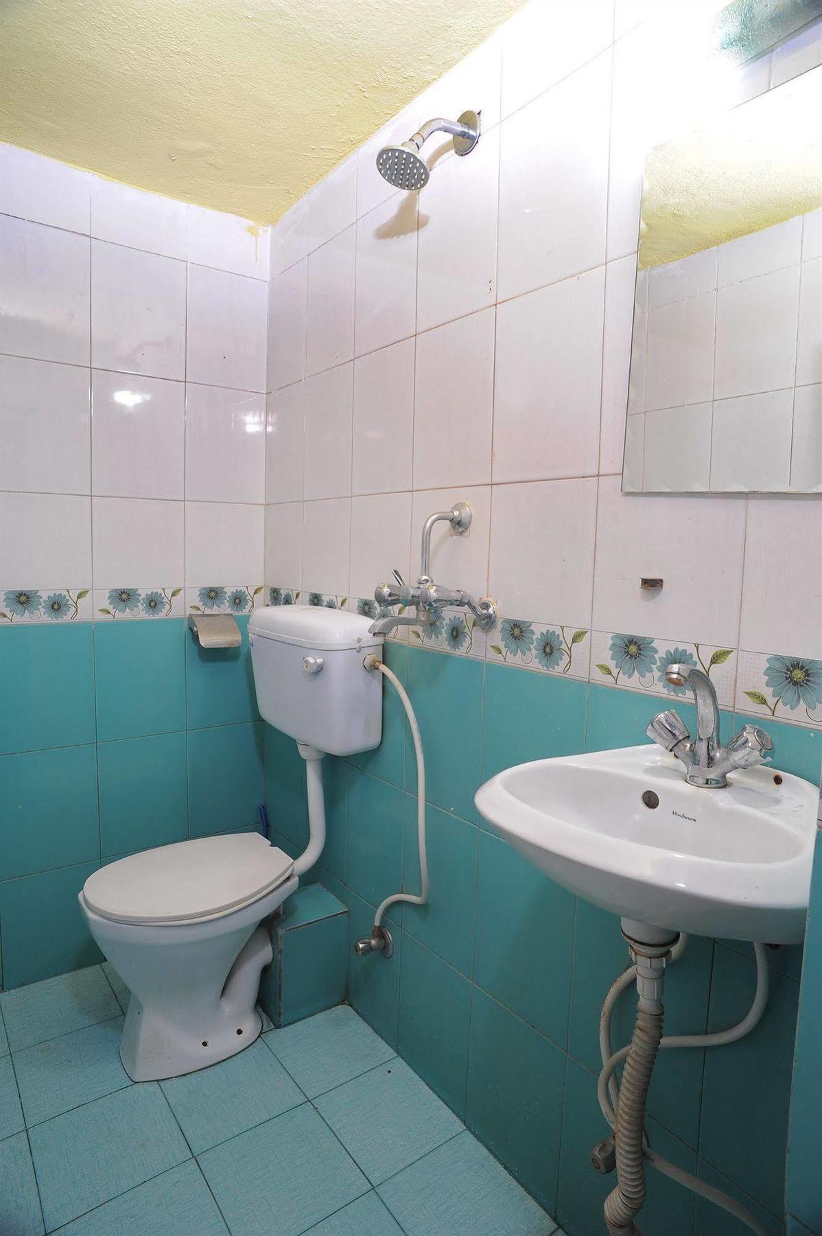 Hotel Himalaya Yoga Katmandu Dış mekan fotoğraf