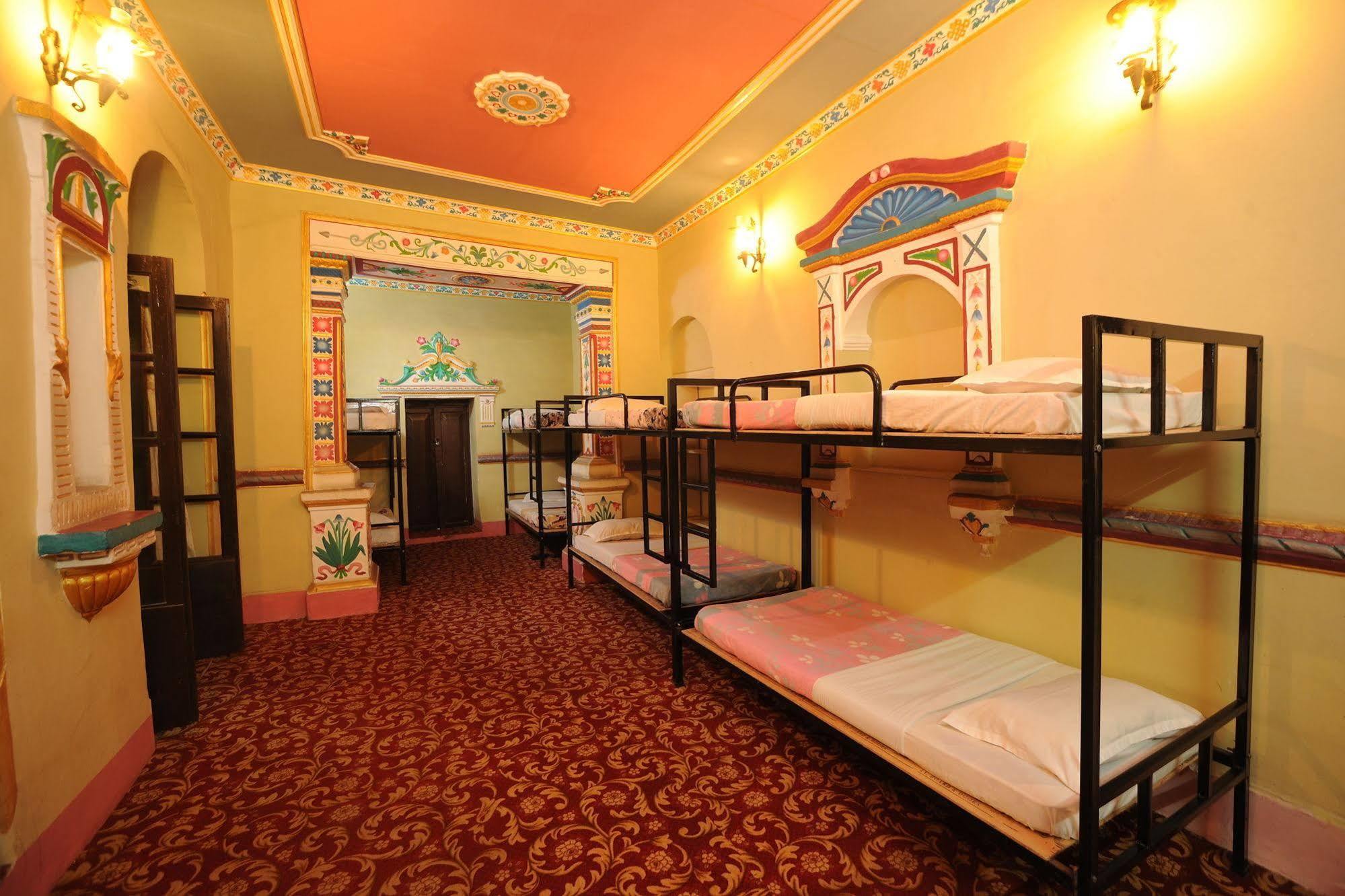 Hotel Himalaya Yoga Katmandu Dış mekan fotoğraf