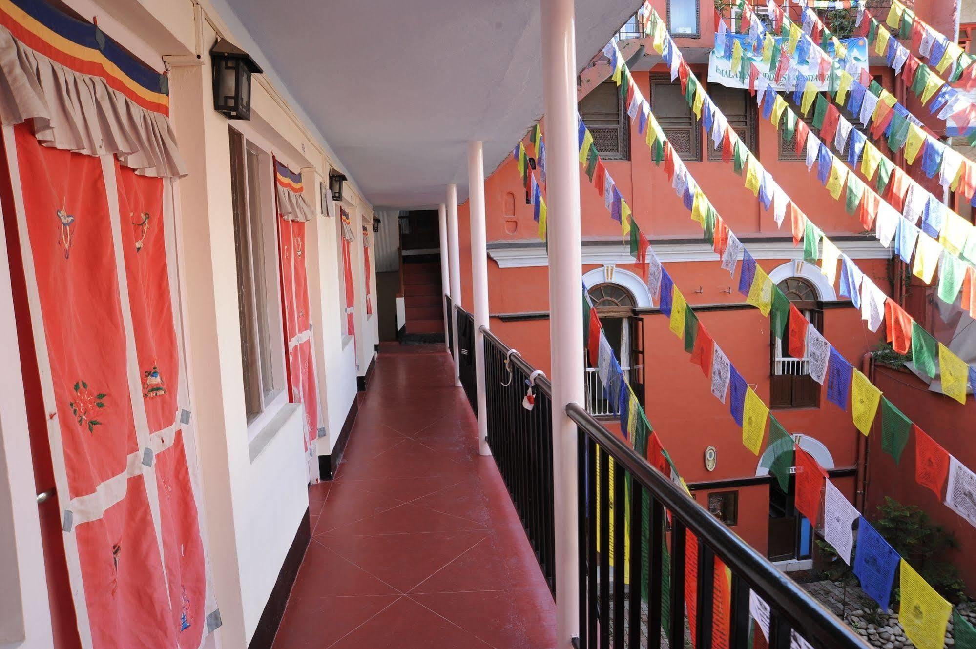 Hotel Himalaya Yoga Katmandu Dış mekan fotoğraf