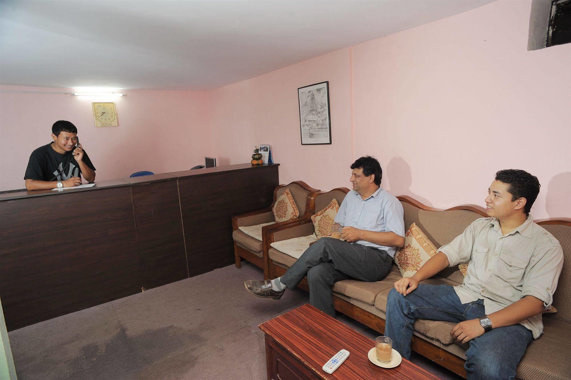 Hotel Himalaya Yoga Katmandu Dış mekan fotoğraf