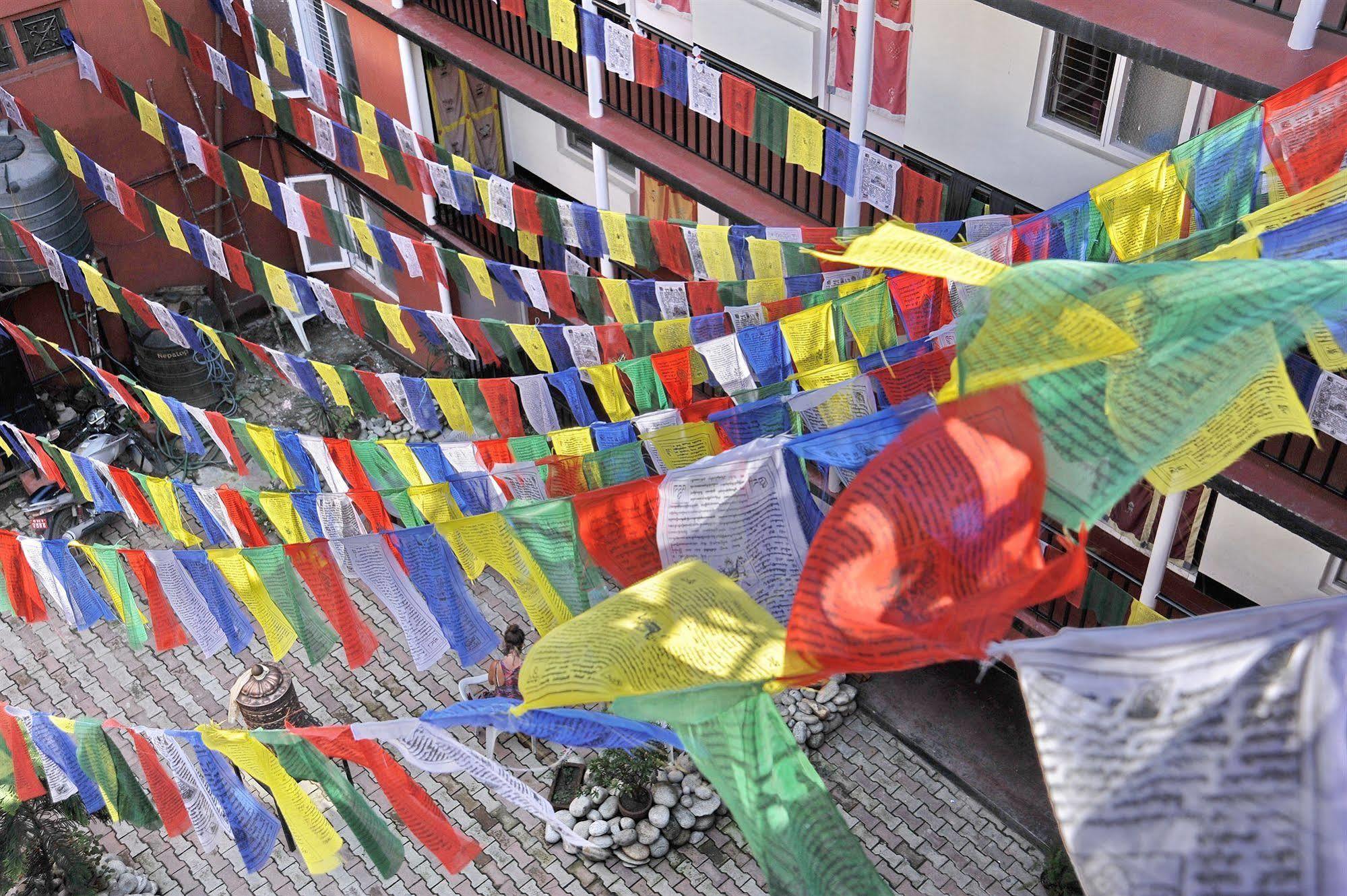 Hotel Himalaya Yoga Katmandu Dış mekan fotoğraf